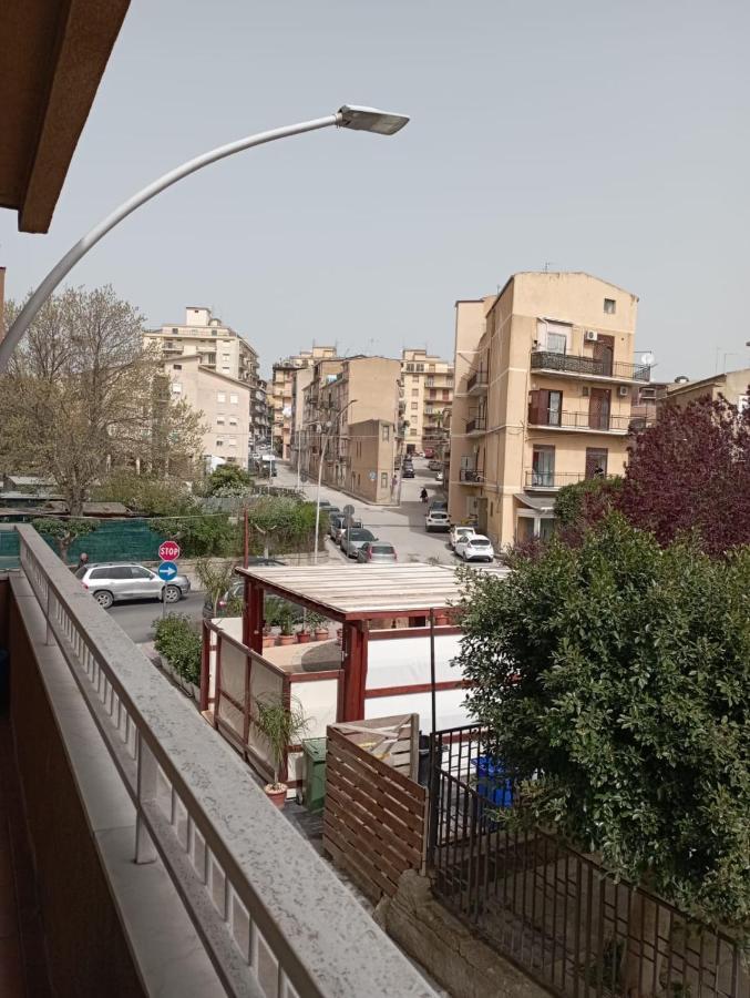 B&B La Maison Каникатти Экстерьер фото